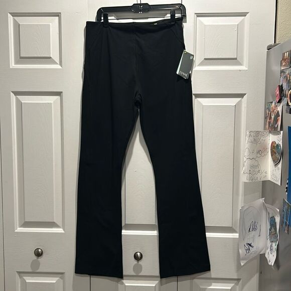 NWT Lysse Black Boot Cut Trousers/Leggings Size Large - Picture 1 of 11
